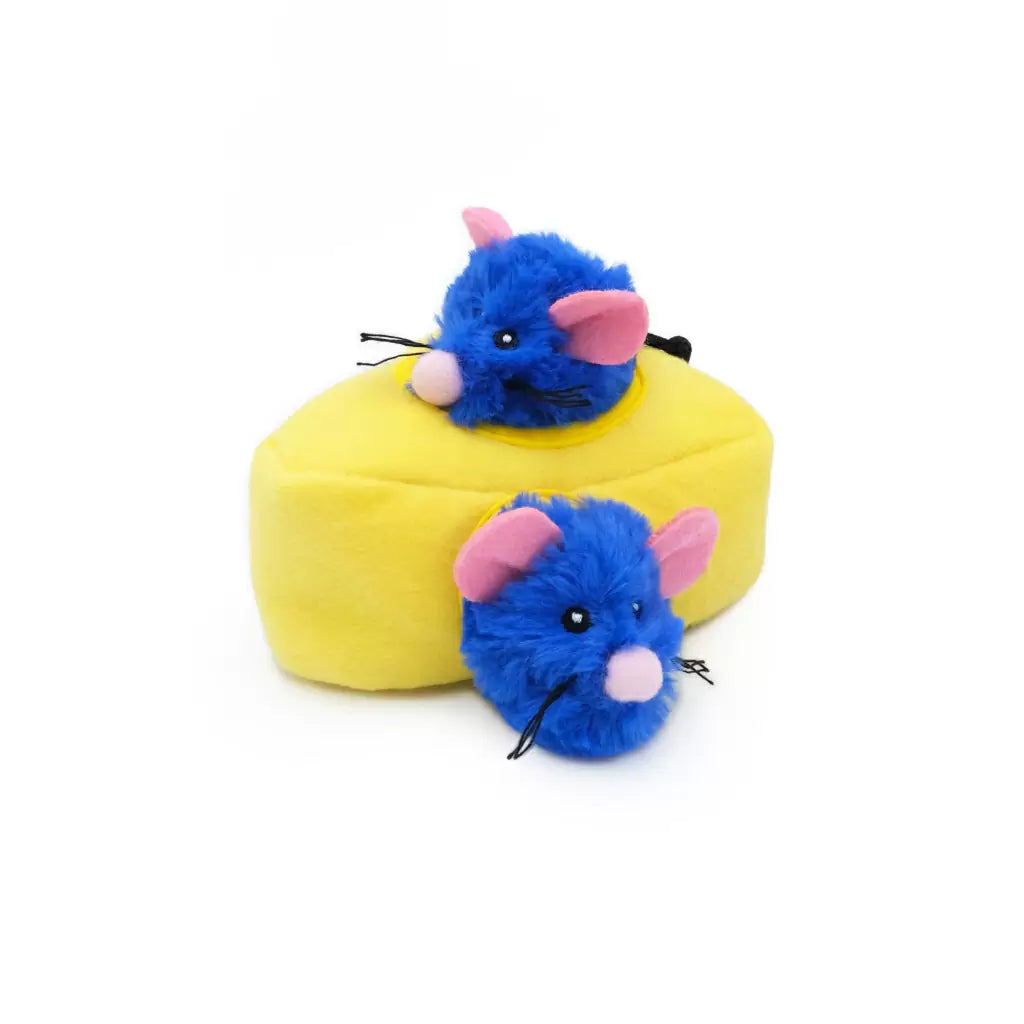 ZippyClaws Burrow - Mice 'n Cheese Cat Toy